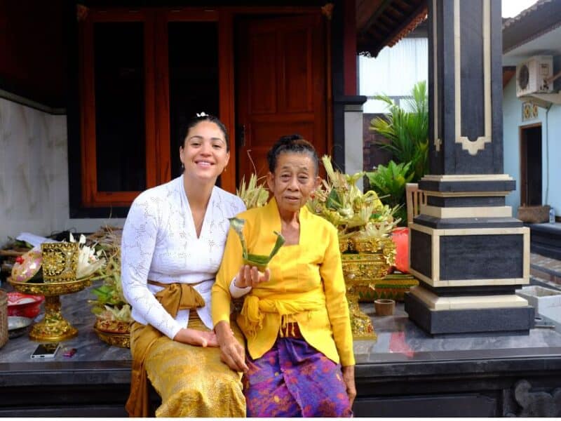 Ma and Abi prepping for ceremony in Canggu things to do