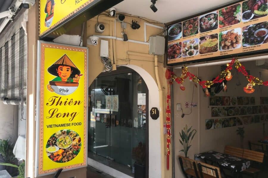 We found this small Vietnamese restaurant close to our hotel and fell in love with the Banh Mi - a short baguette with a thin, crisp crust and soft, airy texture. Basically a really delicious sandwich!
