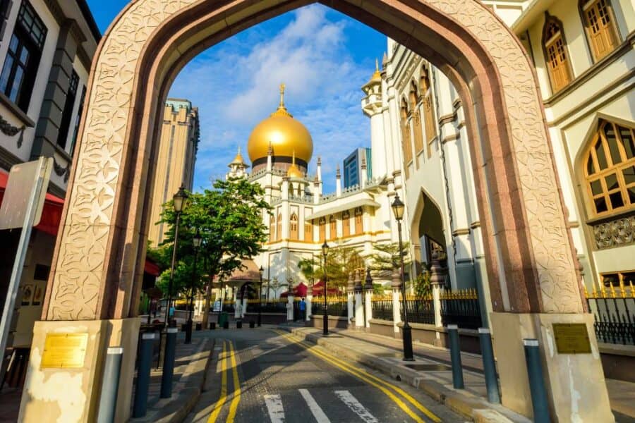 Sultan-Mosque-ⓒ-Mehdi33300-at-Canva