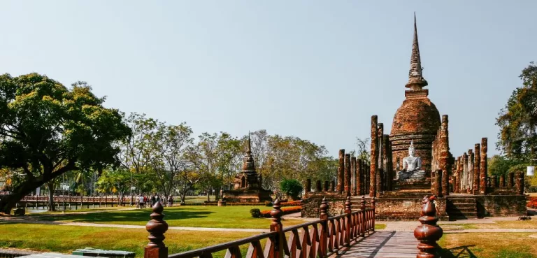 Best Area To Stay In Ayutthaya: Neighbourhoods and Hotels
