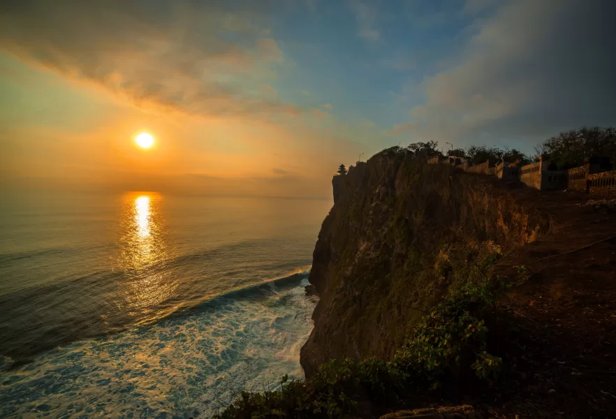 Is-Uluwatu-Worth-Visiting-Sunset-