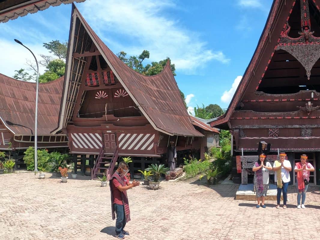 Batak culture and architecture, Samosir, Sumatra makes Indonesia worth visiting.