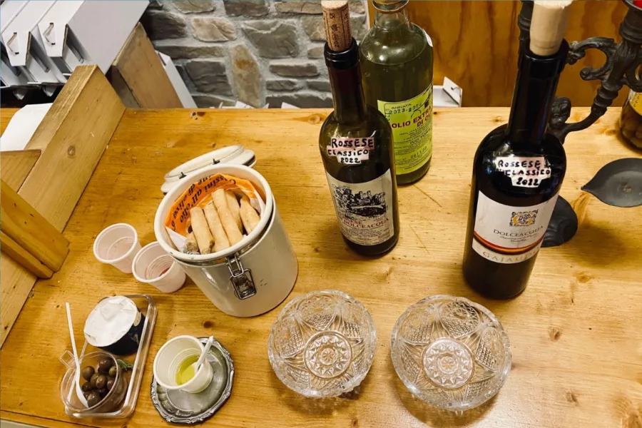 Tornatore Ivo olive oil and wine tasting in Dolceacqua