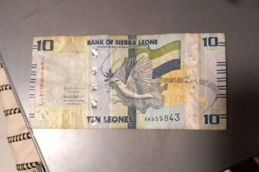 A 10 le. Sierra Leone money note
