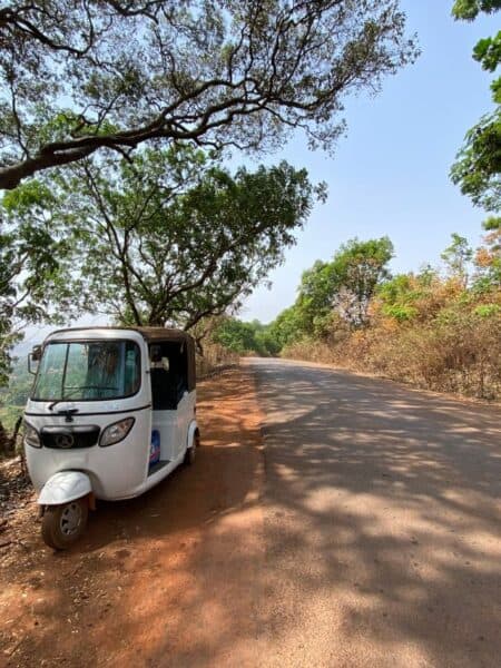 tku-tuk pulled over in Guinea