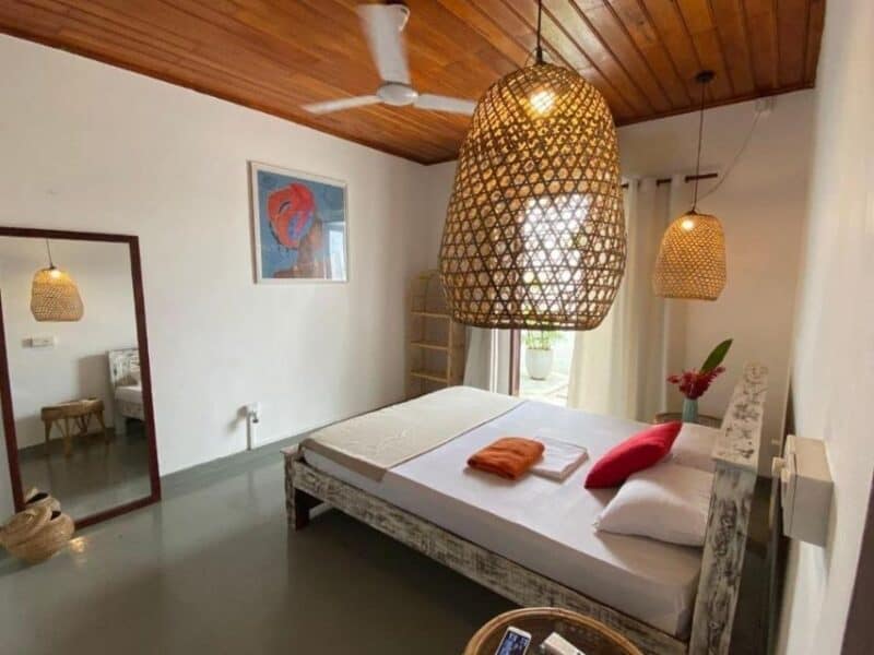 7BD Surf House, double room in Ahangama